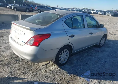 2014 Nissan Versa 1.6 S+ из США, поврежденный, VIN 3N1CN7AP8EL844433